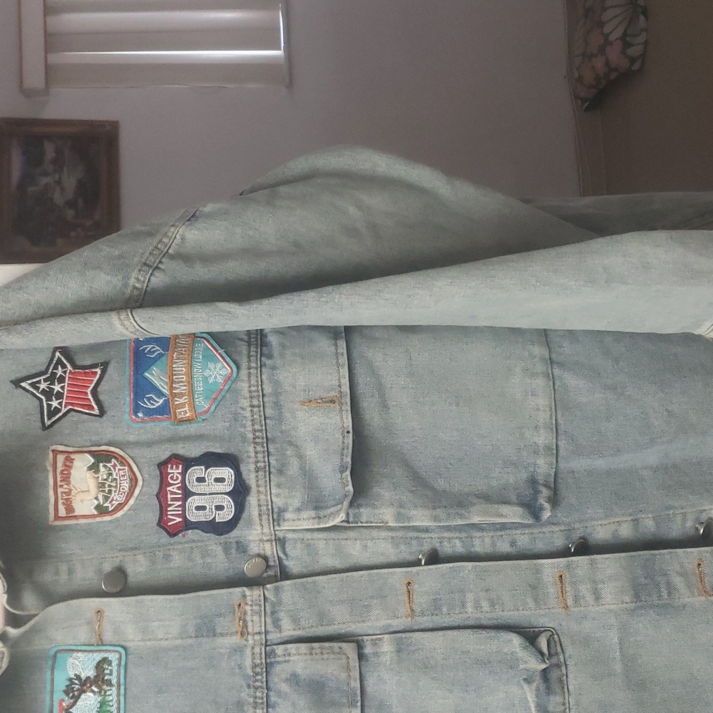 Vintage America Denim Jacket with Patches - Picture 5 of 7